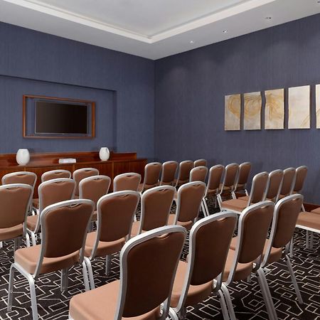 Sheraton Baku Intourist Zewnętrze zdjęcie A typical meeting room