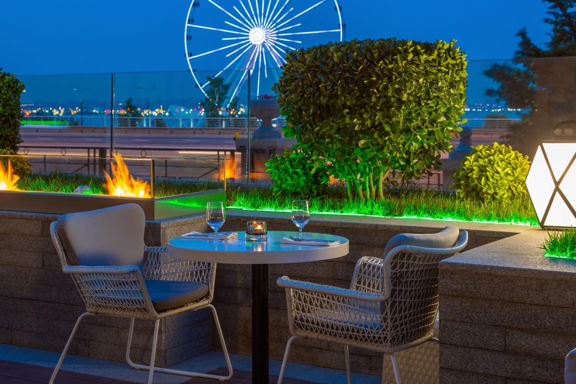 Sheraton Baku Intourist Zewnętrze zdjęcie The View at the Westin