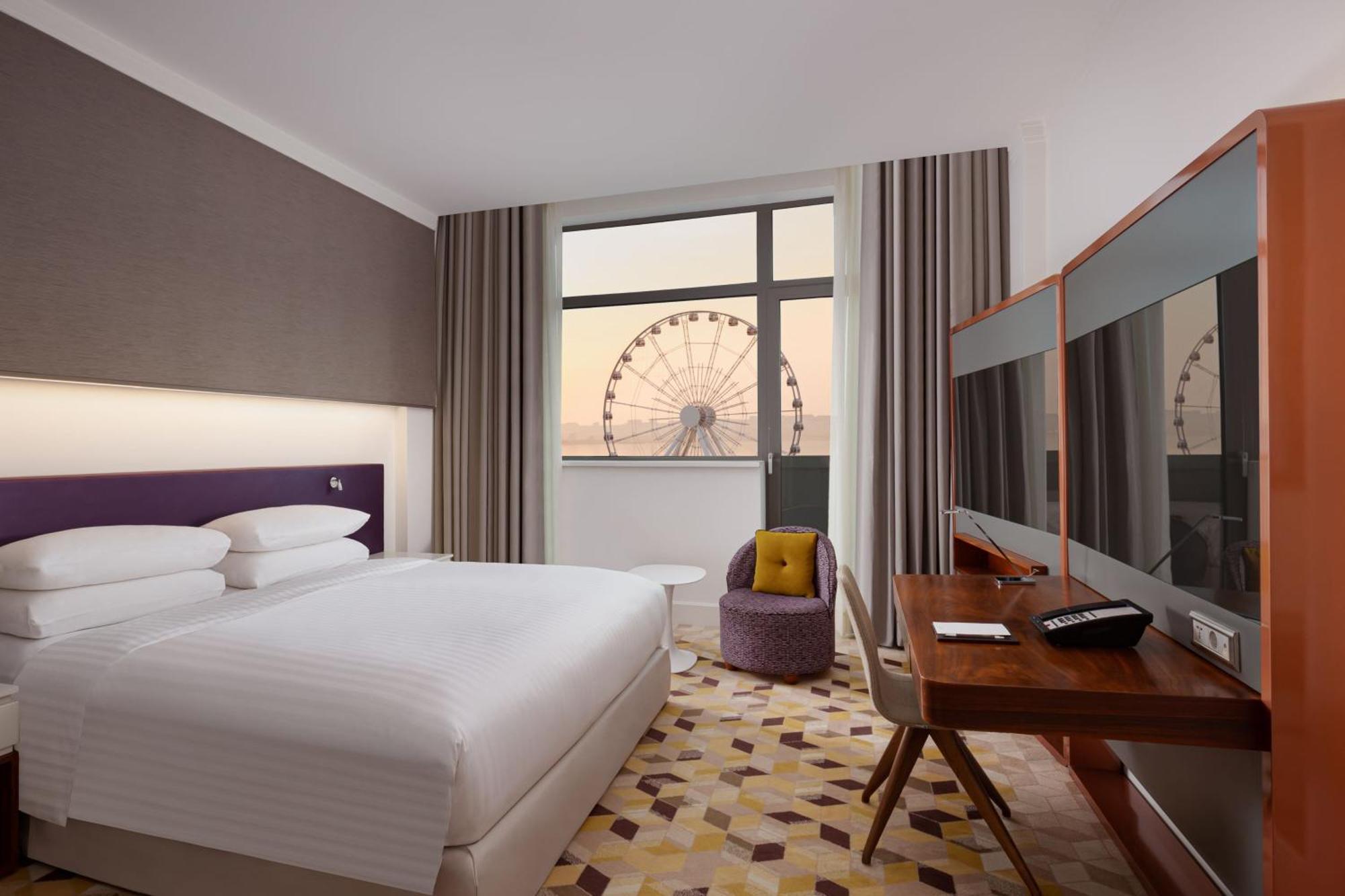 Sheraton Baku Intourist Zewnętrze zdjęcie A room at the hotel