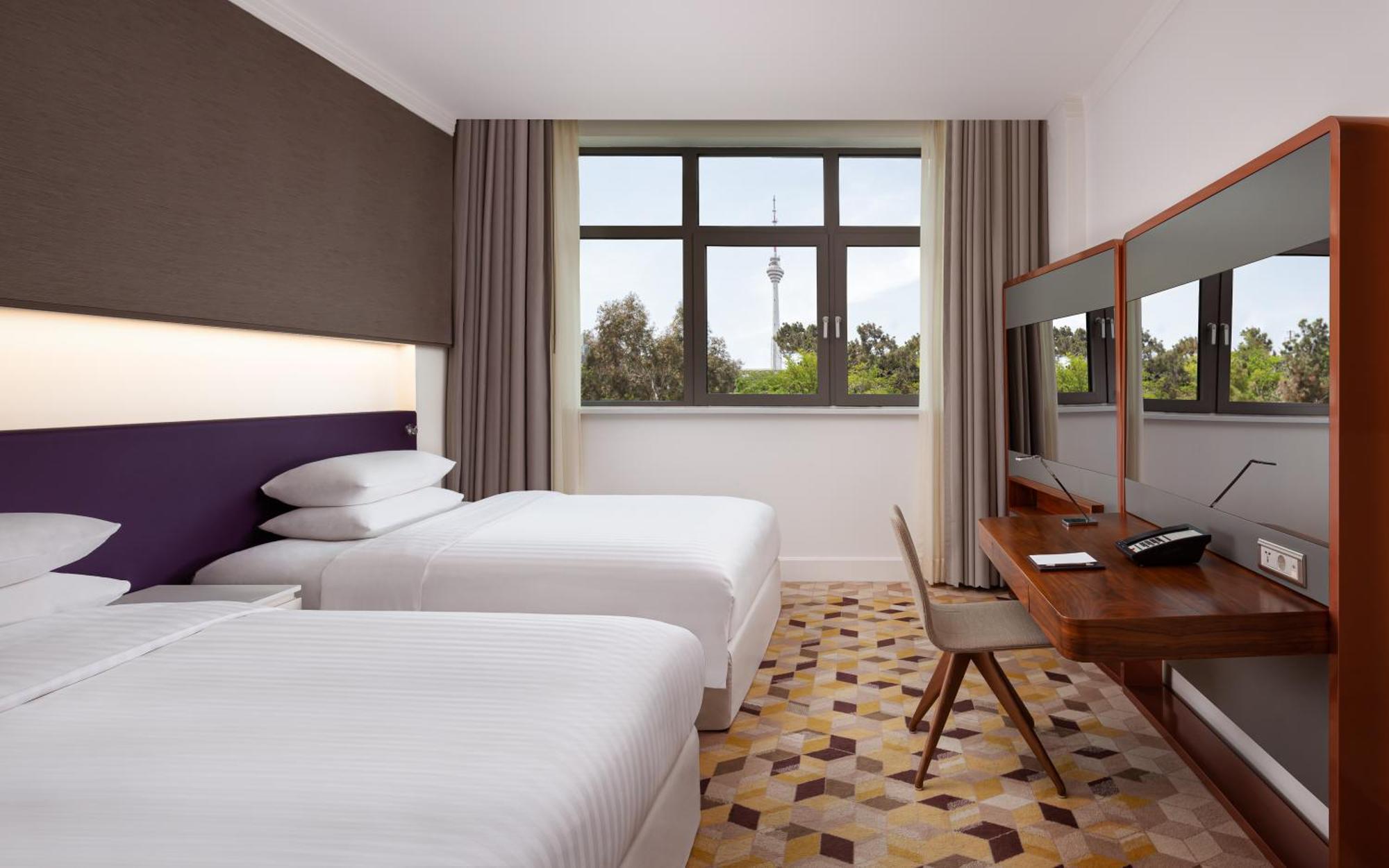 Sheraton Baku Intourist Zewnętrze zdjęcie A room at the hotel